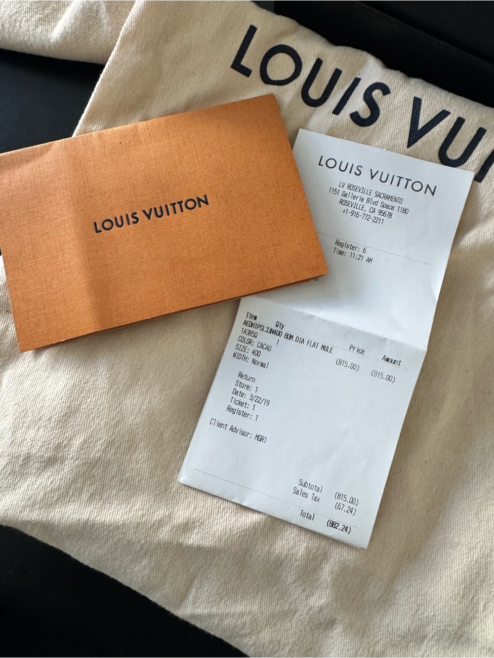 Louis Vuitton - Picture 7 of 8